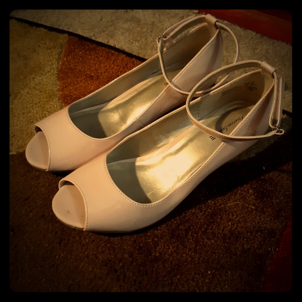 Peep-toe Kitten Heels